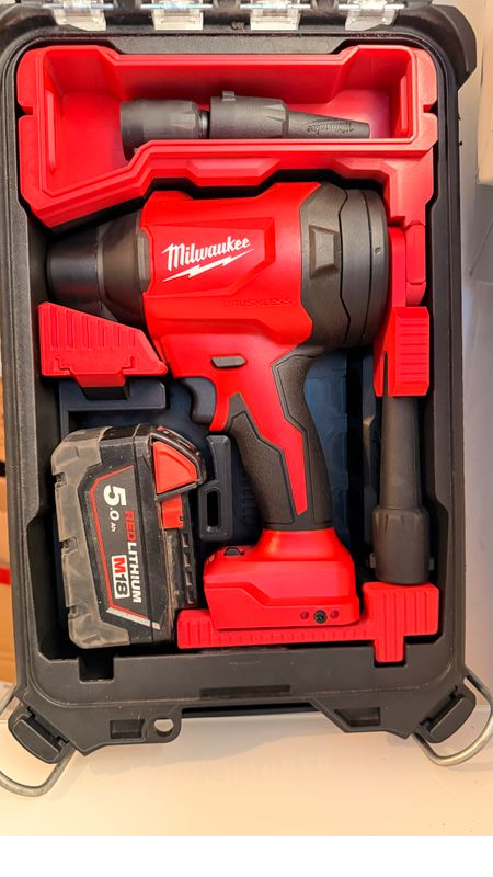 Insert Milwaukee Packout sur Mesure pour souffleur M18 Milwaukee BLHSB
