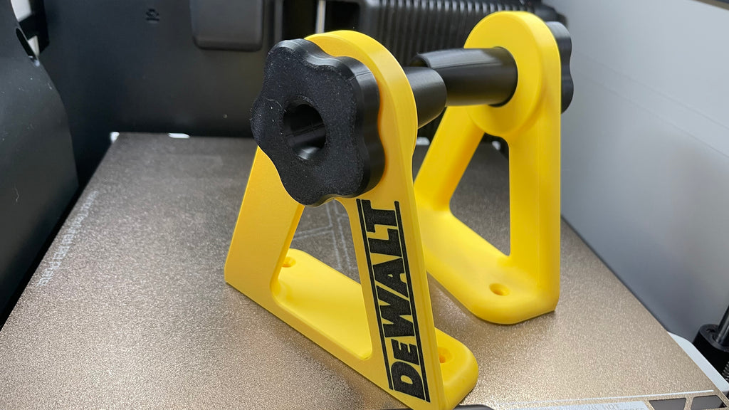 Support mural essuie tout, Logo DEWALT, Towel Holder - Création unique